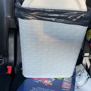 Reserved for @hinewton gently used rubbish bin